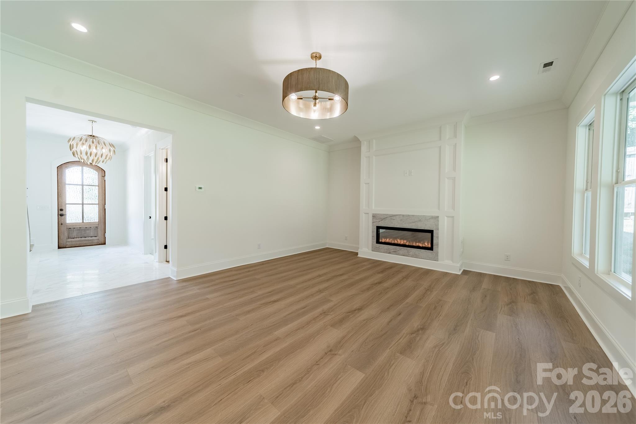 2648 Roslyn Avenue Property Photo 14