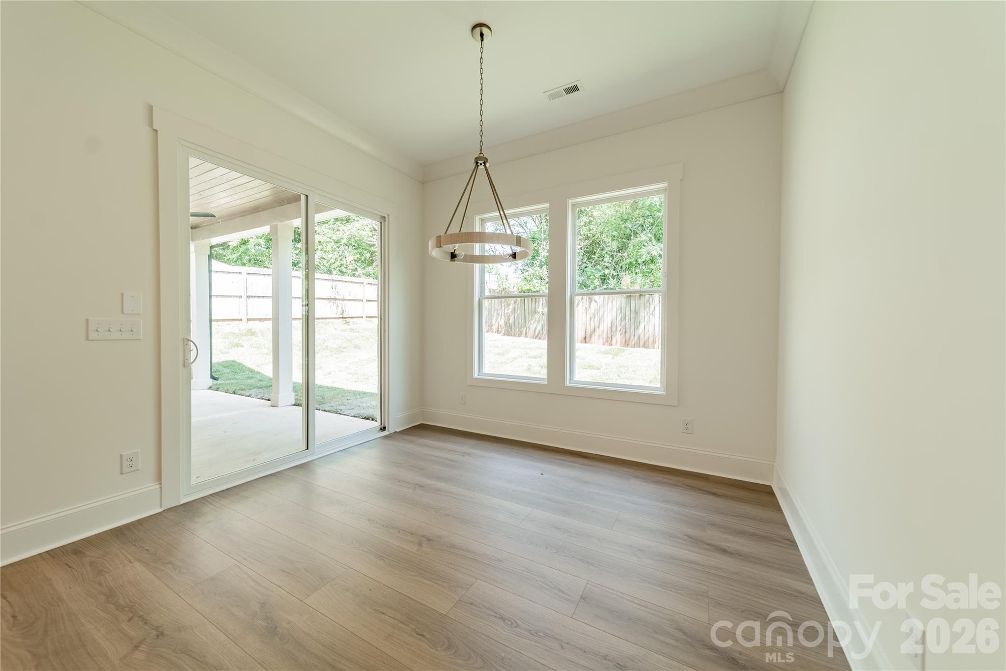 2648 Roslyn Avenue Property Photo 19
