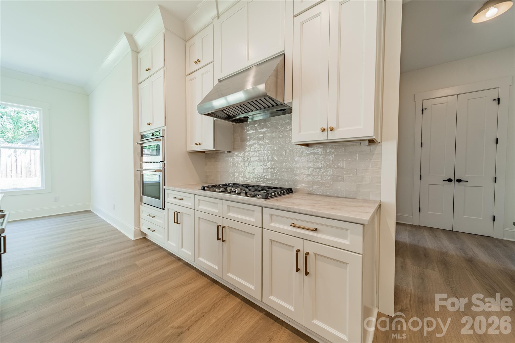 2648 Roslyn Avenue Property Photo 20