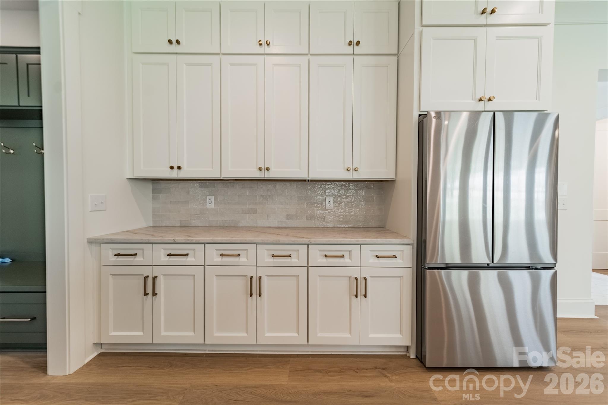 2648 Roslyn Avenue Property Photo 21