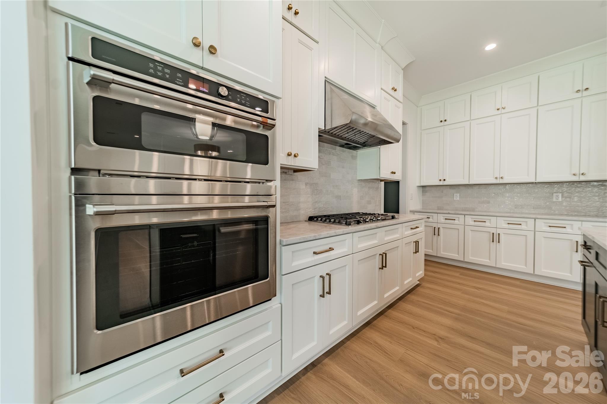 2648 Roslyn Avenue Property Photo 22