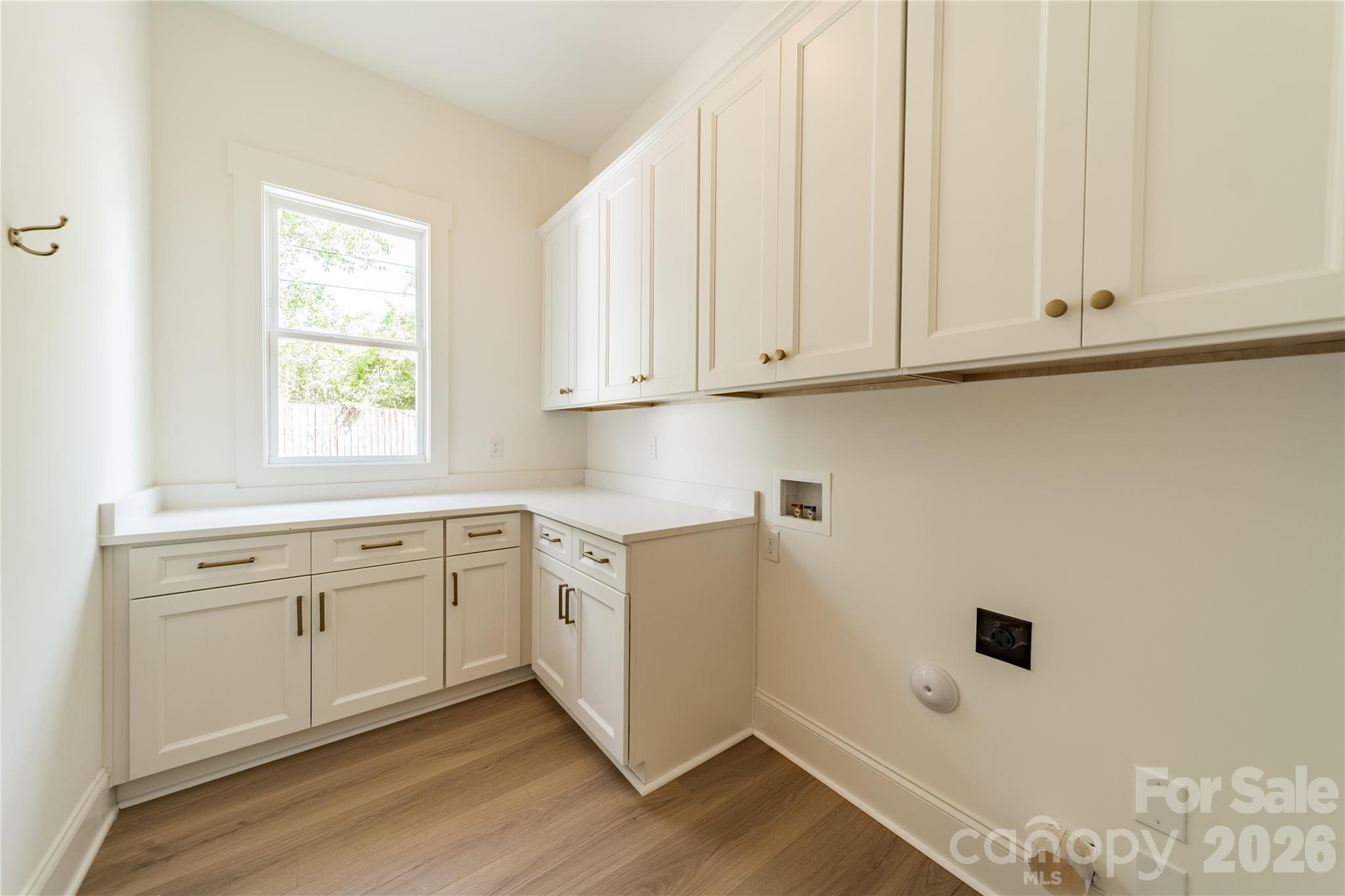 2648 Roslyn Avenue Property Photo 23