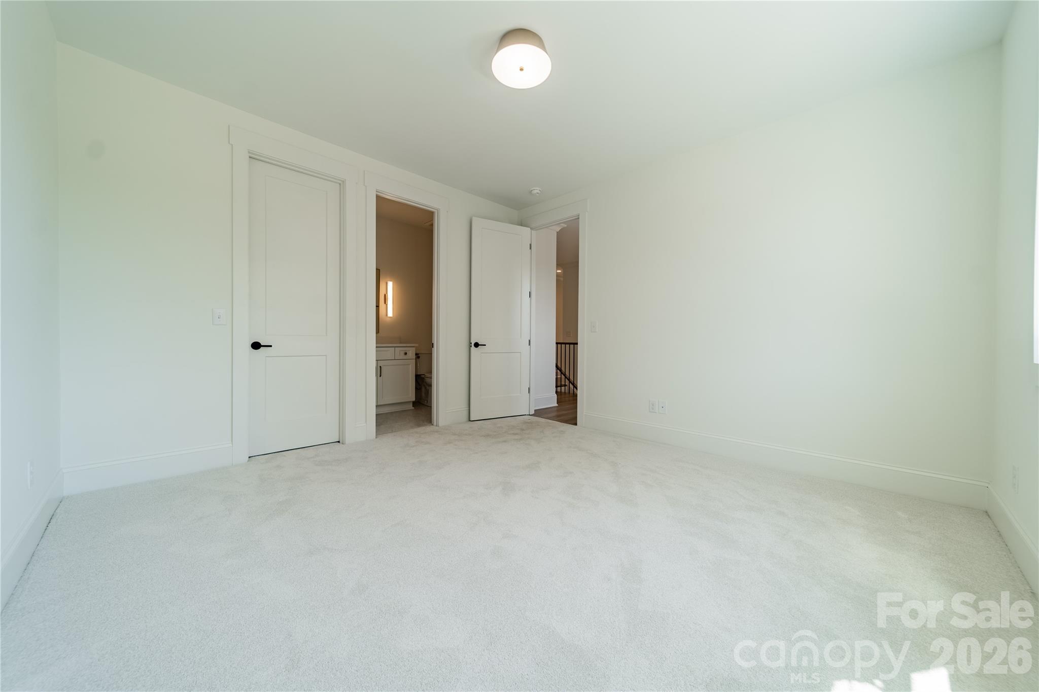 2648 Roslyn Avenue Property Photo 27