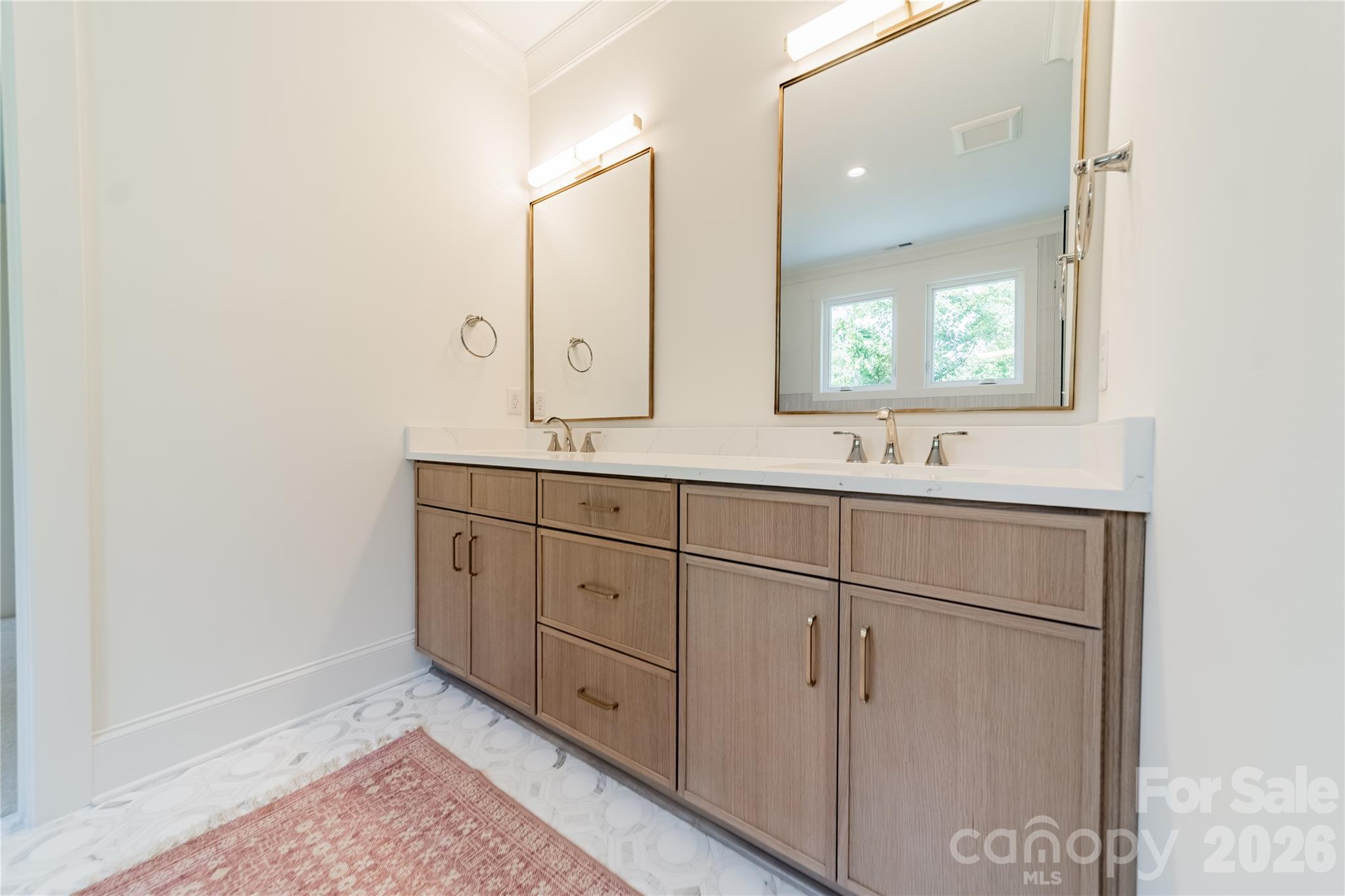 2648 Roslyn Avenue Property Photo 31