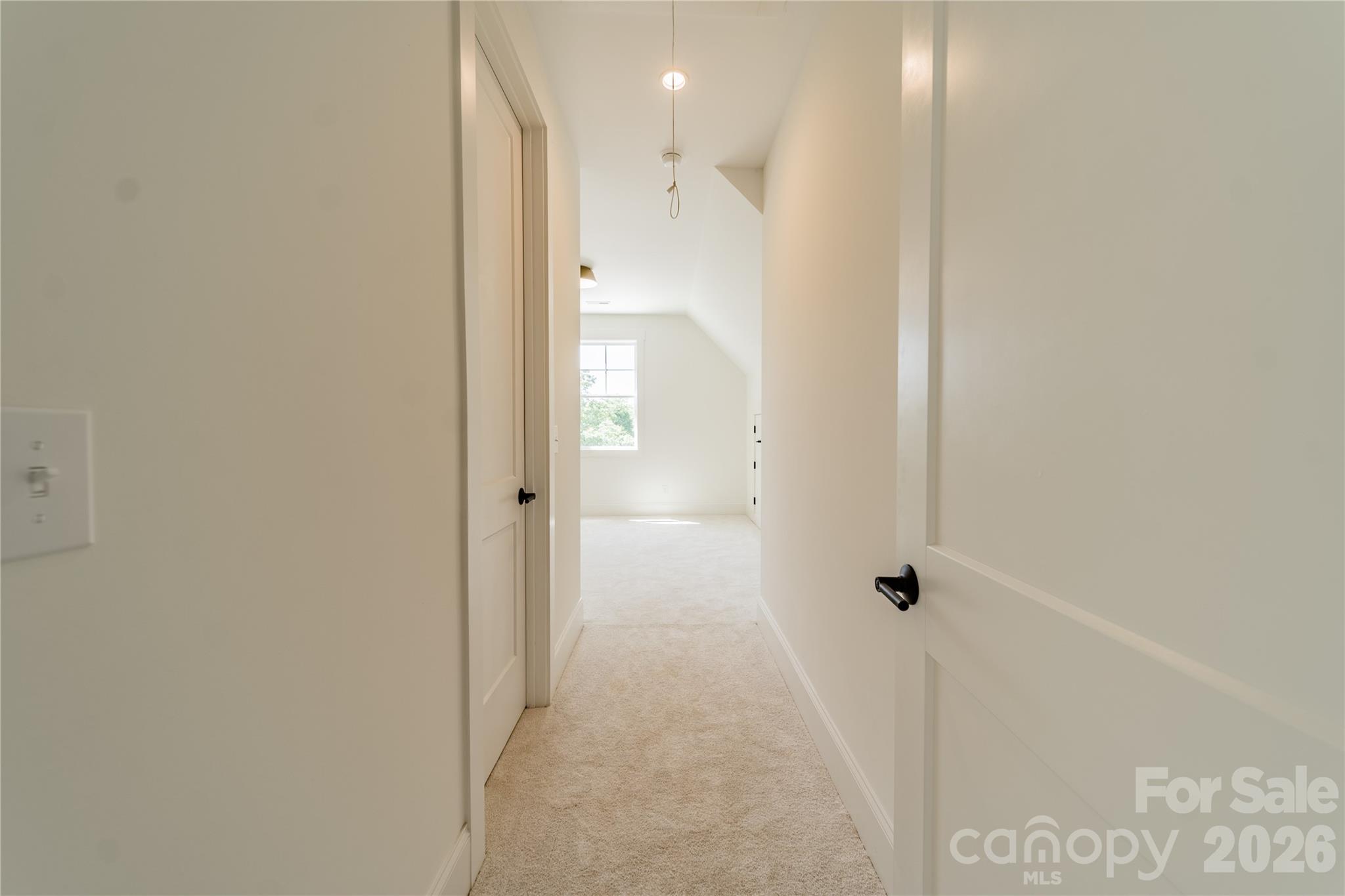 2648 Roslyn Avenue Property Photo 39