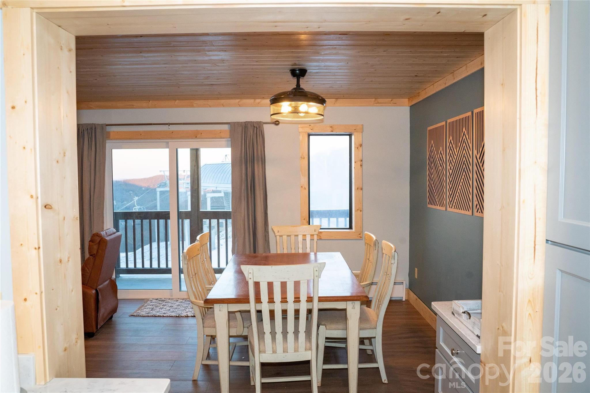 104 Sugar Ski Drive Property Photo 9