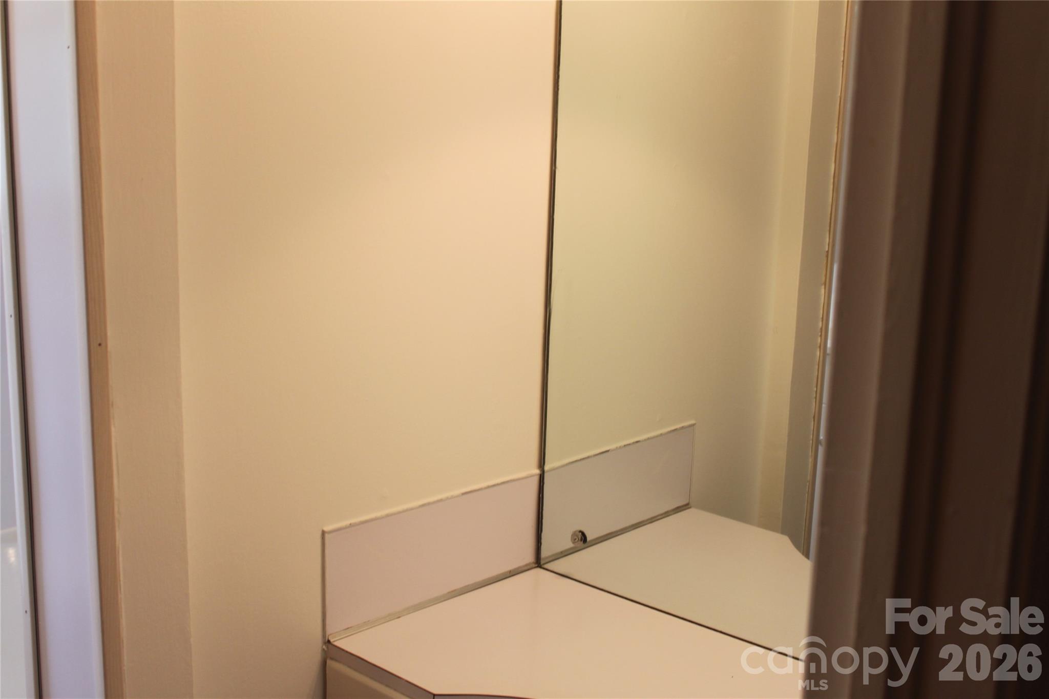 507 Dakota Street Property Photo 8