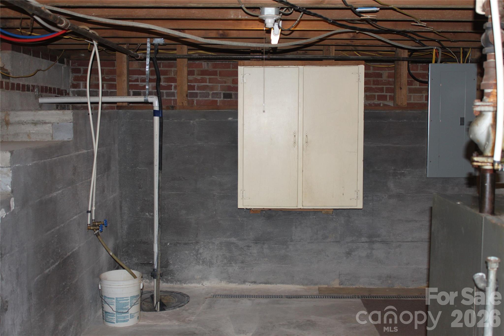 507 Dakota Street Property Photo 17