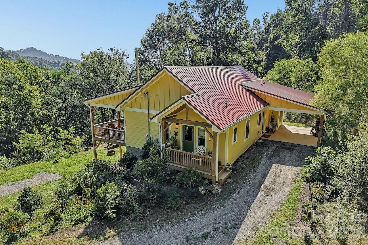 280 Kelses Valley Drive Property Photo 1