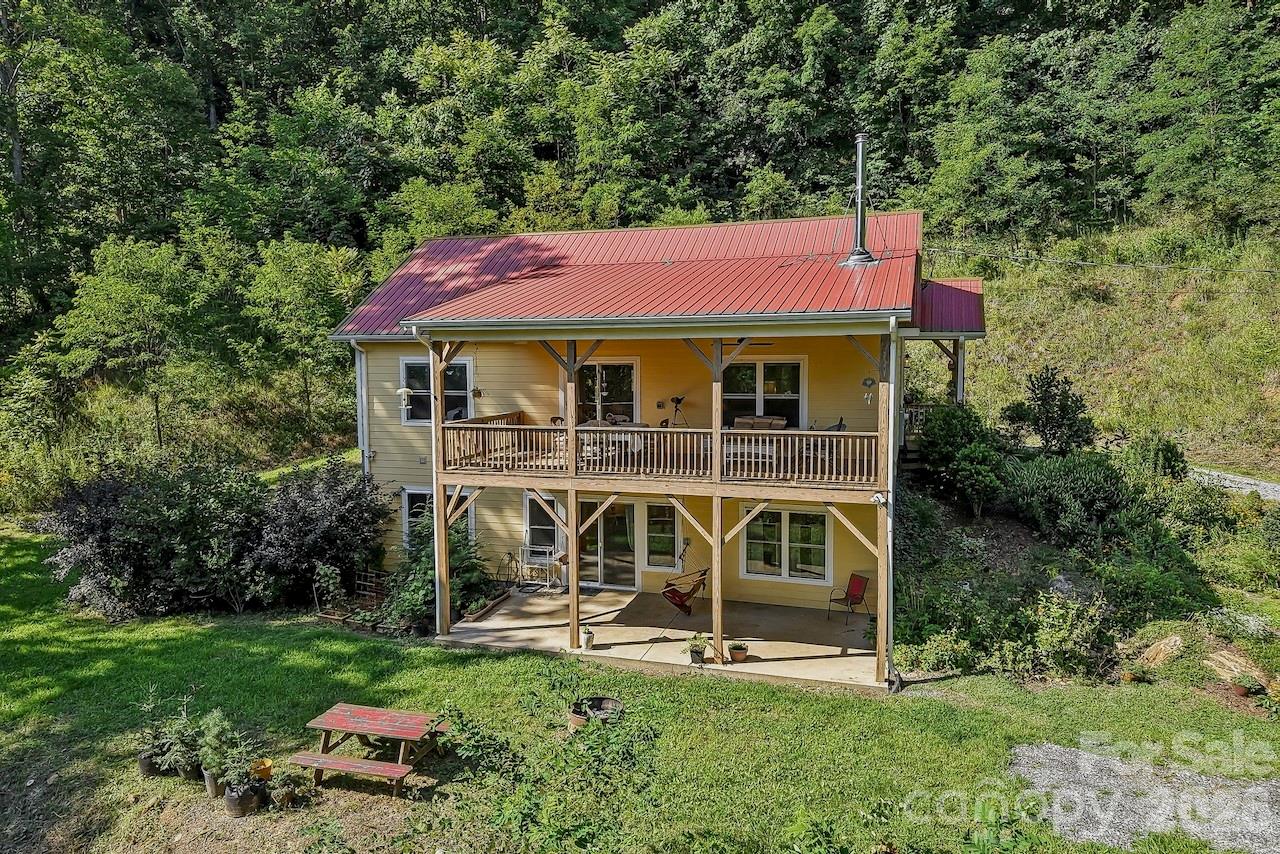 280 Kelses Valley Drive Property Photo 7