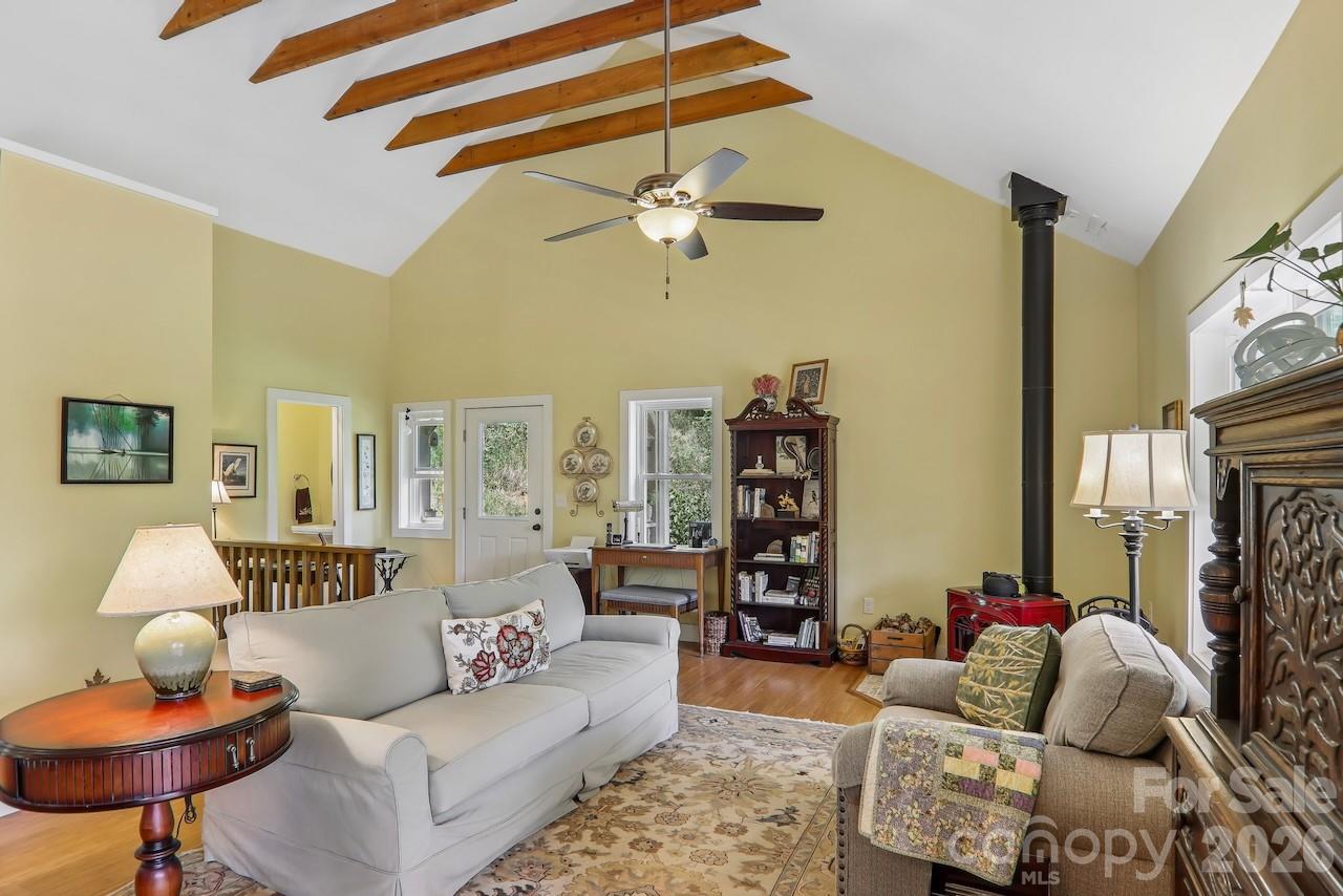 280 Kelses Valley Drive Property Photo 17