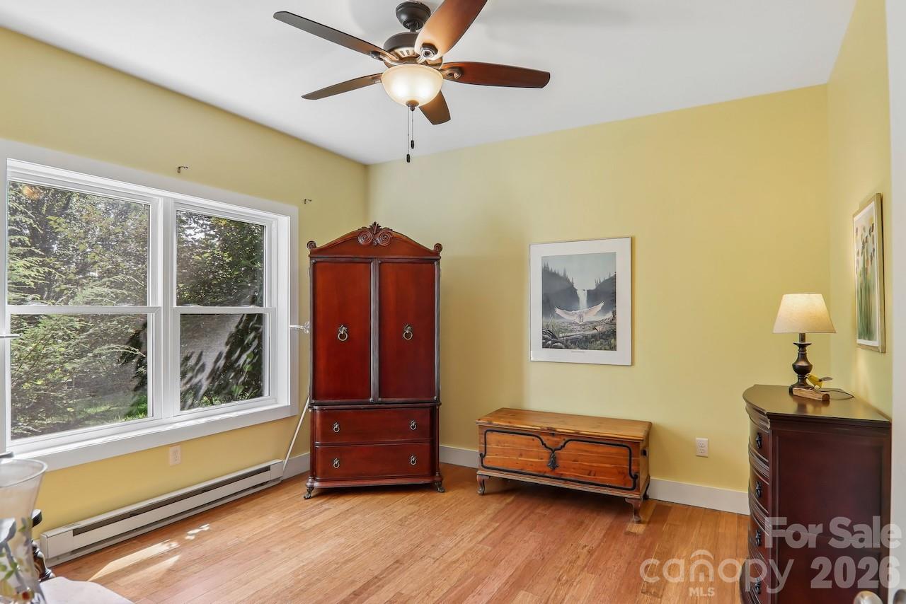 280 Kelses Valley Drive Property Photo 40