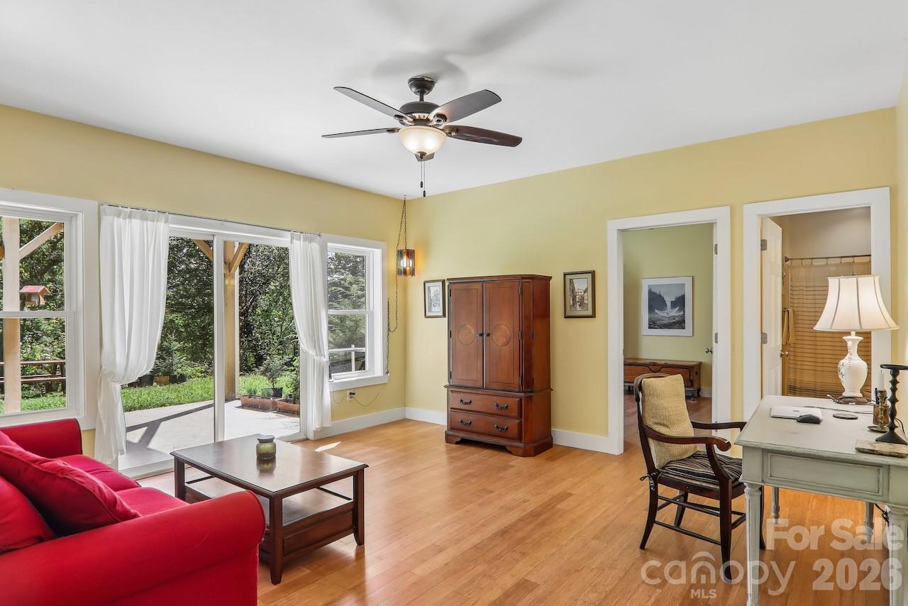 280 Kelses Valley Drive Property Photo 41