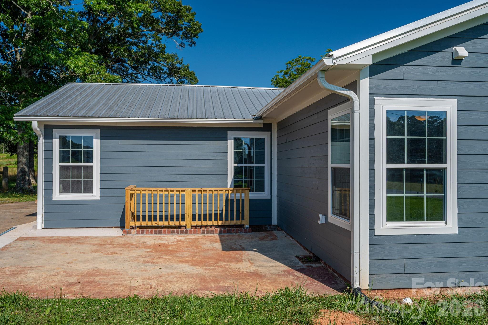 6123 Flay Road Property Photo 5