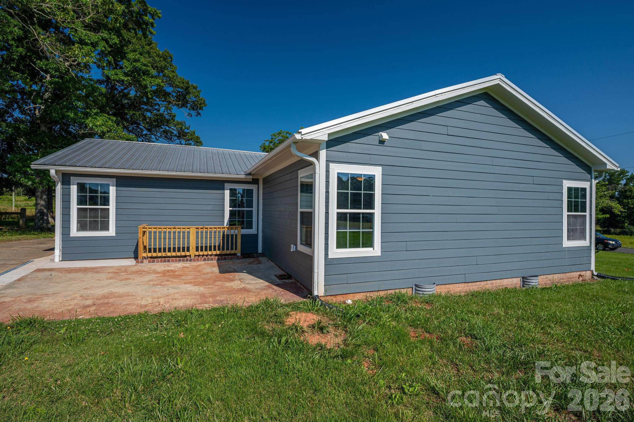6123 Flay Road Property Photo 7