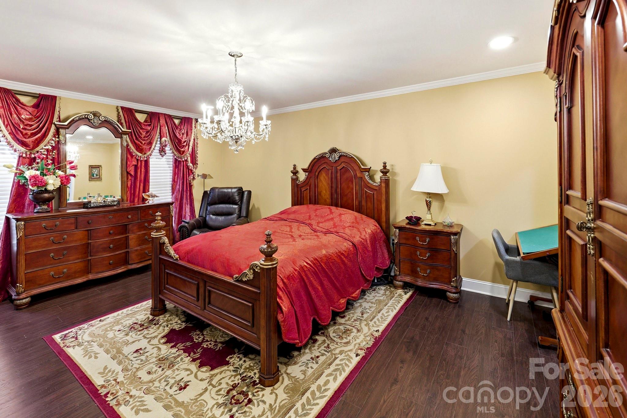 327 Sherry Street Property Photo 11