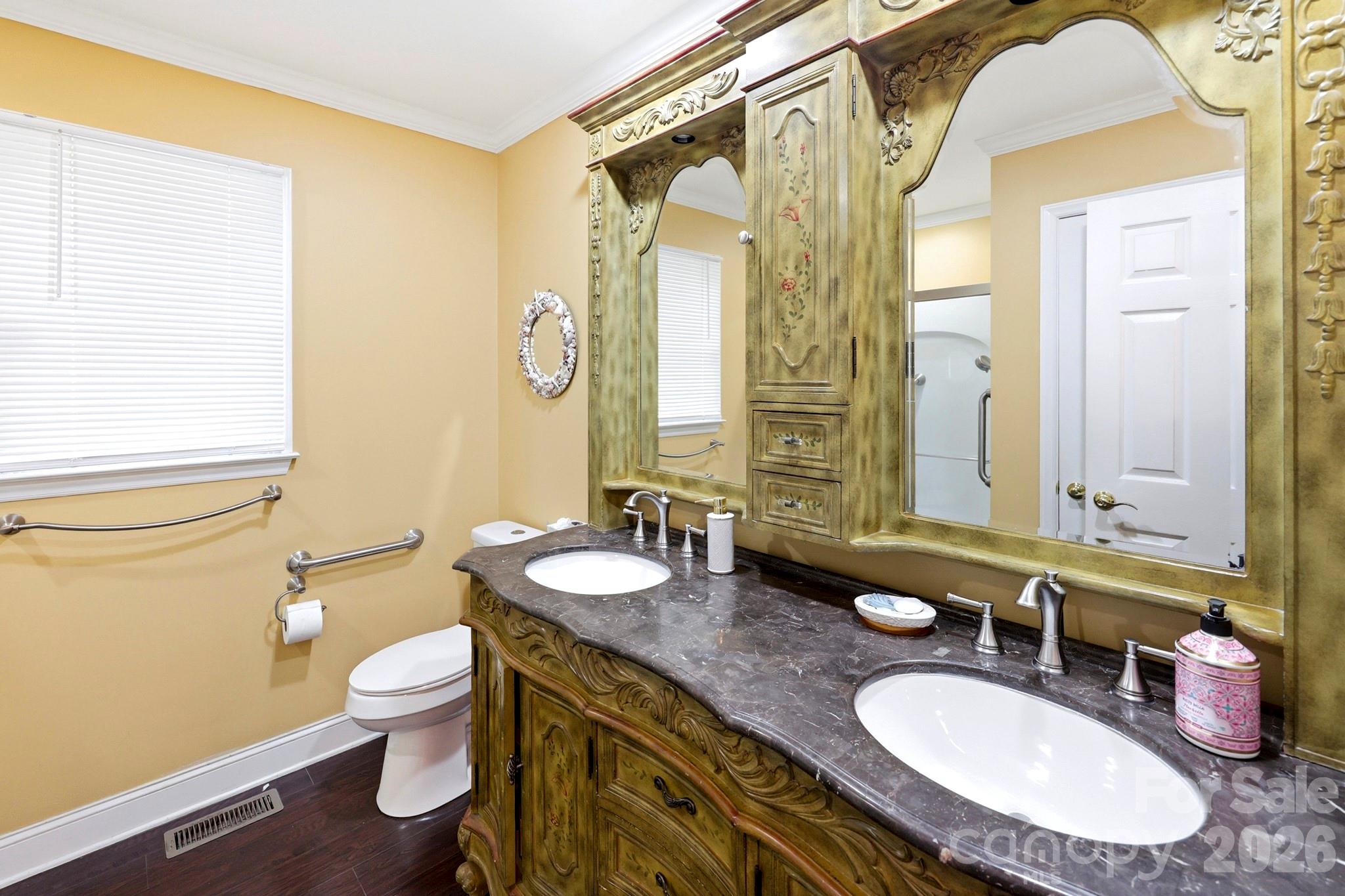 327 Sherry Street Property Photo 13