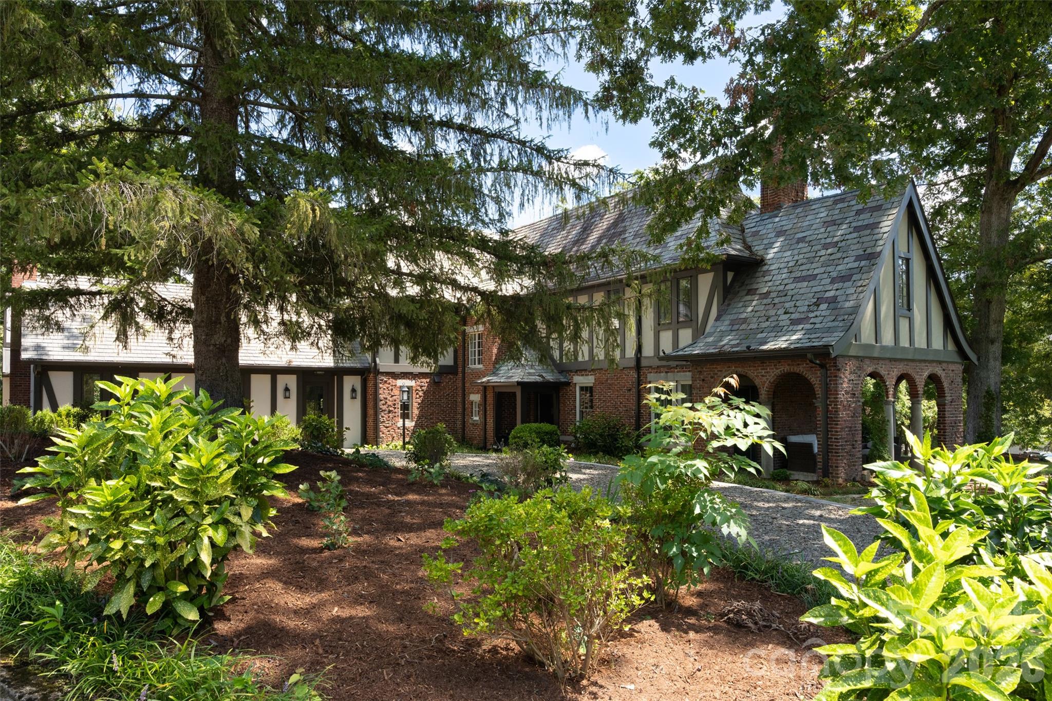 72 Windsor Road Property Photo 4