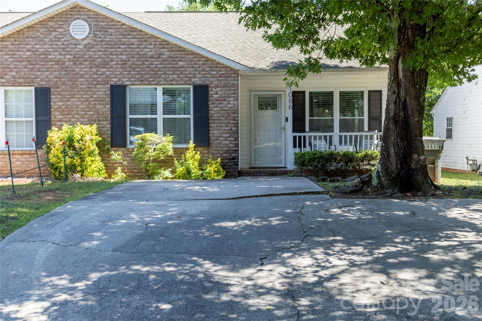 1086 Cherry Meadow Lane Property Photo 1