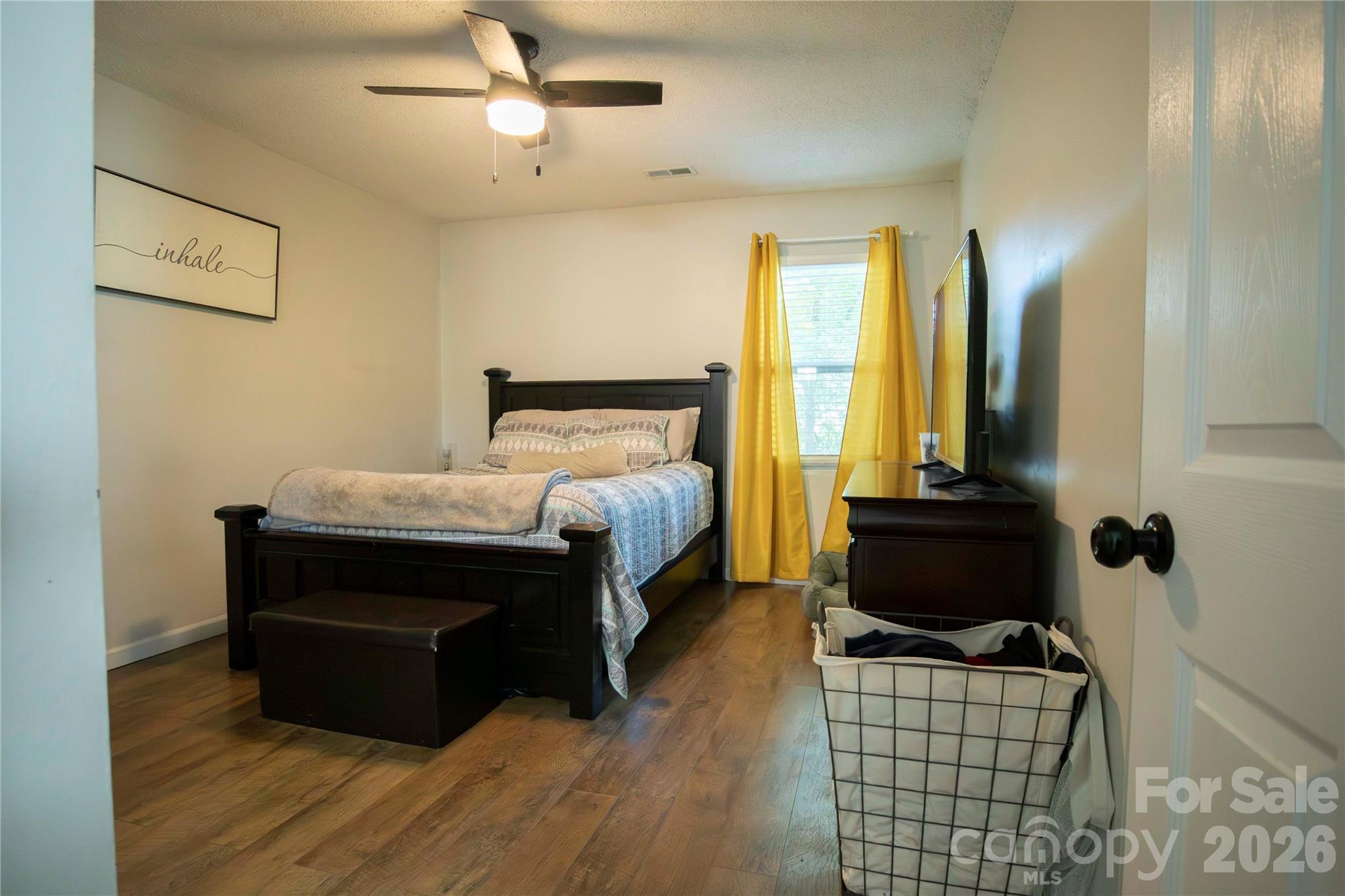 1086 Cherry Meadow Lane Property Photo 5