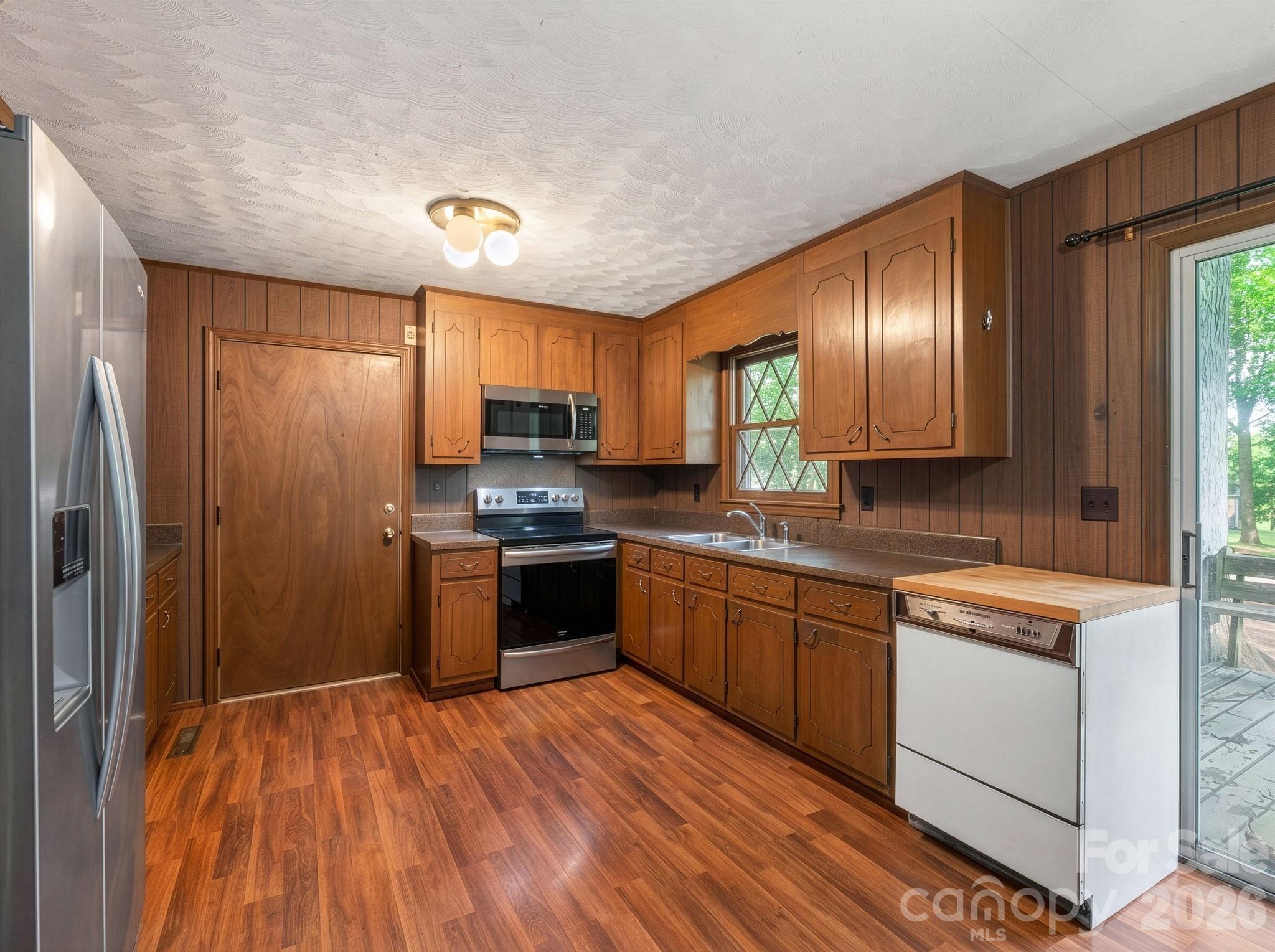 145 Nathaniel Lane Property Photo 14