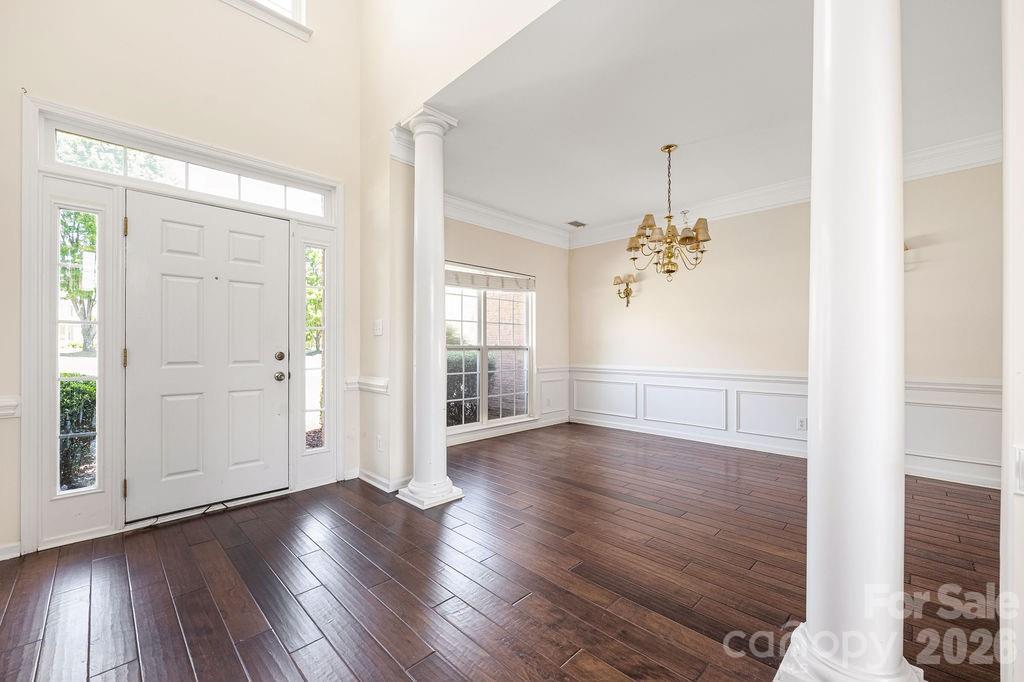 9512 Autumn Applause Drive Property Photo 7