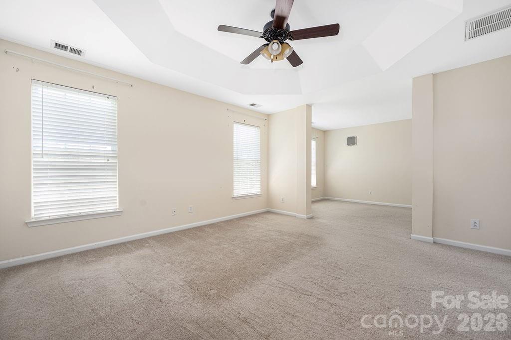 9512 Autumn Applause Drive Property Photo 11
