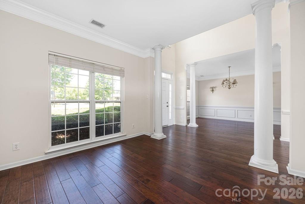 9512 Autumn Applause Drive Property Photo 13