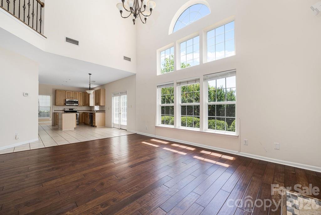 9512 Autumn Applause Drive Property Photo 19