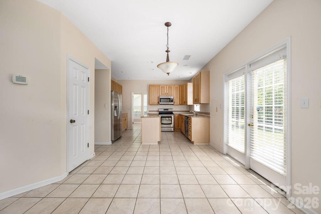 9512 Autumn Applause Drive Property Photo 22