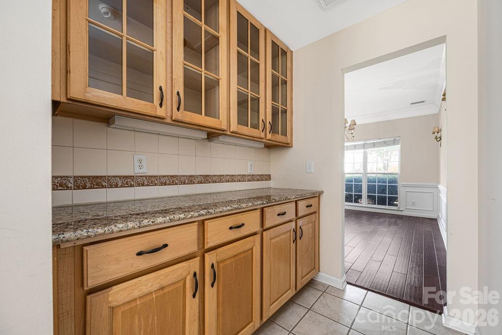 9512 Autumn Applause Drive Property Photo 26