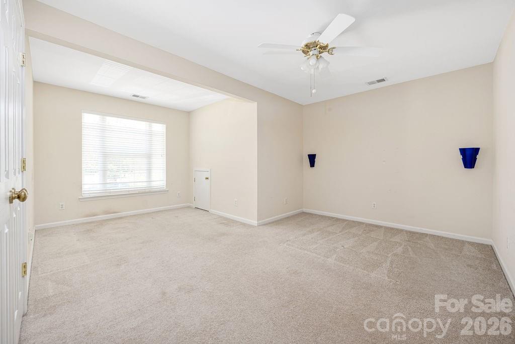 9512 Autumn Applause Drive Property Photo 35