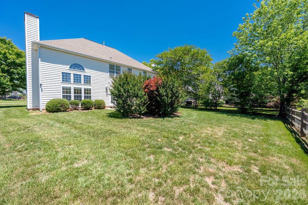 9512 Autumn Applause Drive Property Photo 42