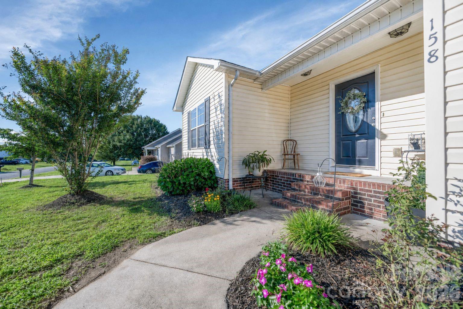 158 Autumn Woods Drive Property Photo 6