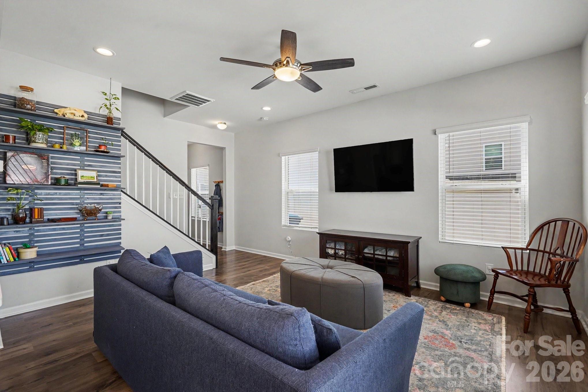 328 Bluebonnet Drive Property Photo 7
