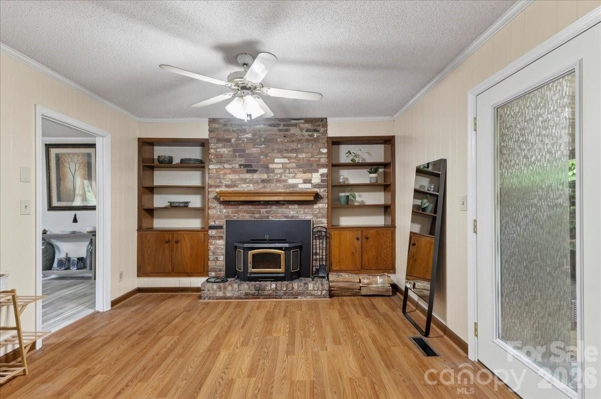1303 Wildwood Drive Property Photo 11