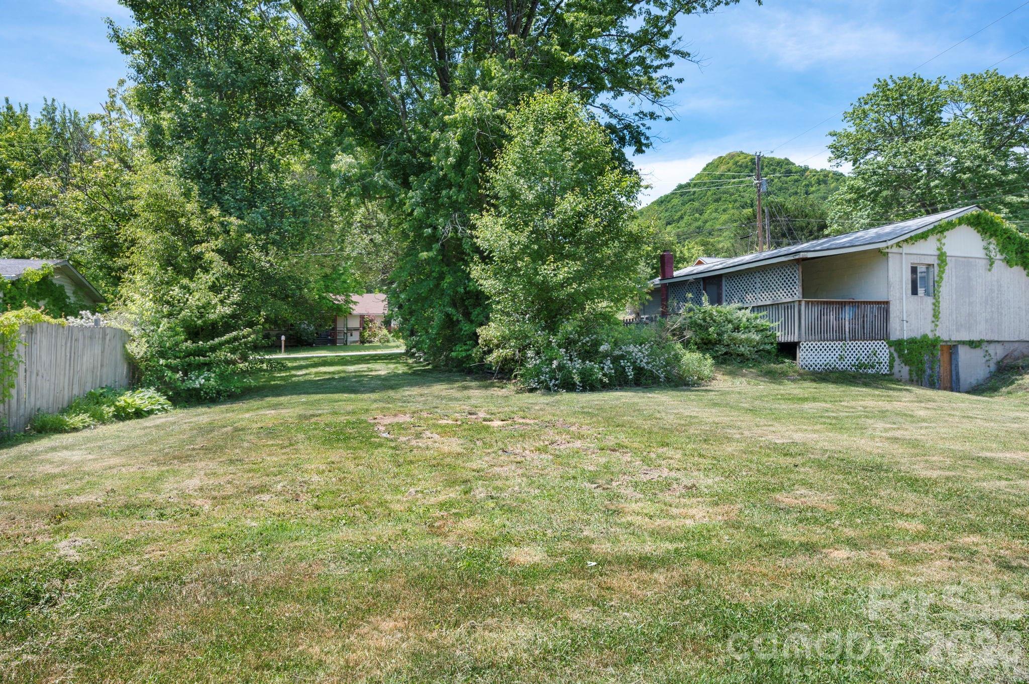 2802 Beaverdam Road Property Photo 22