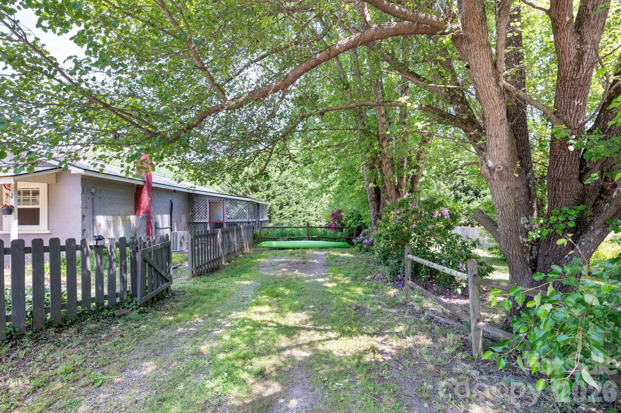 2802 Beaverdam Road Property Photo 23