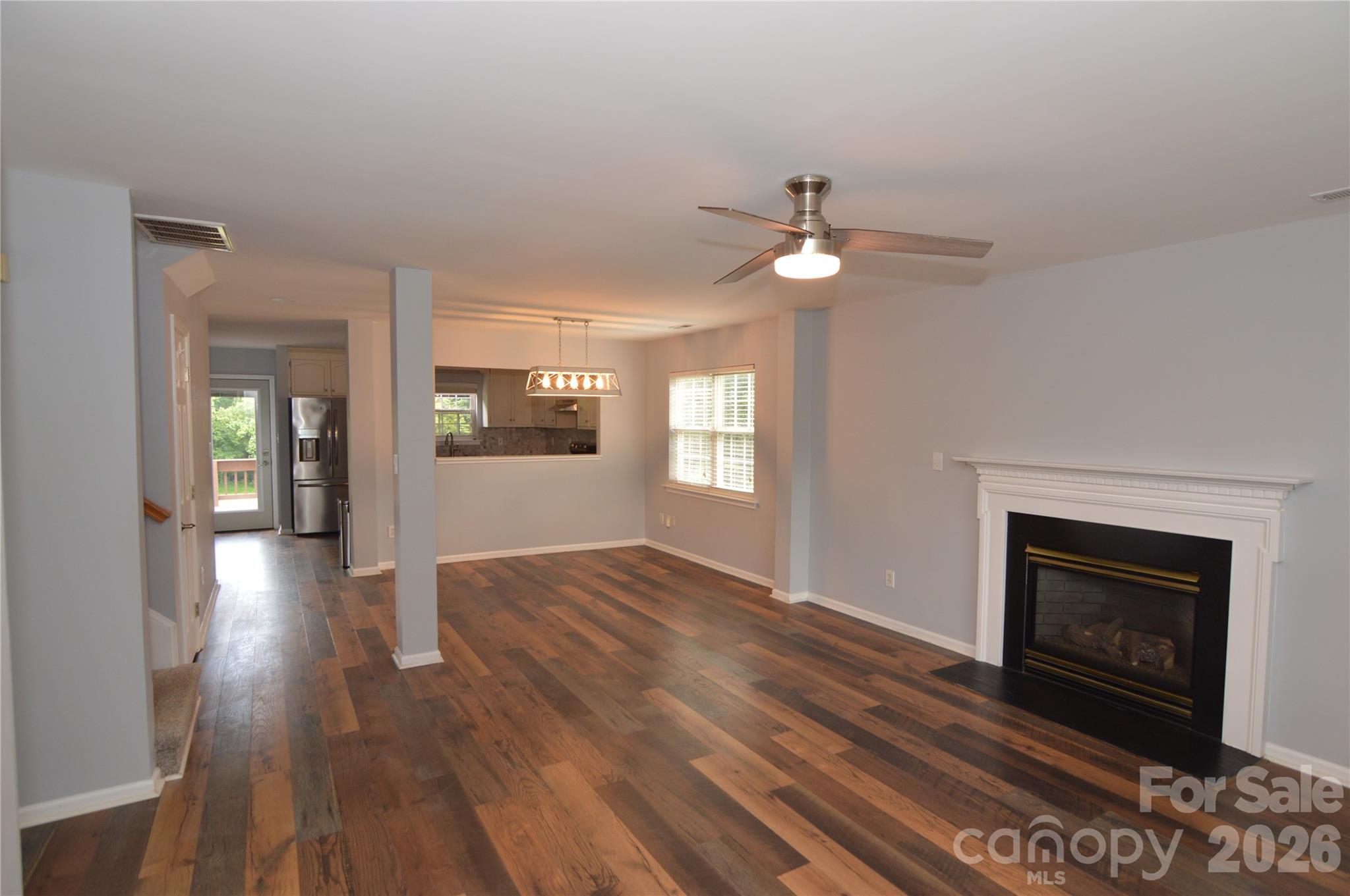 107 Howe Street Property Photo 8