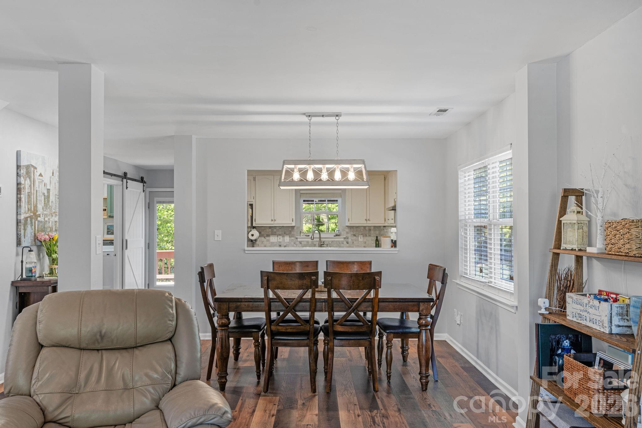 107 Howe Street Property Photo 10