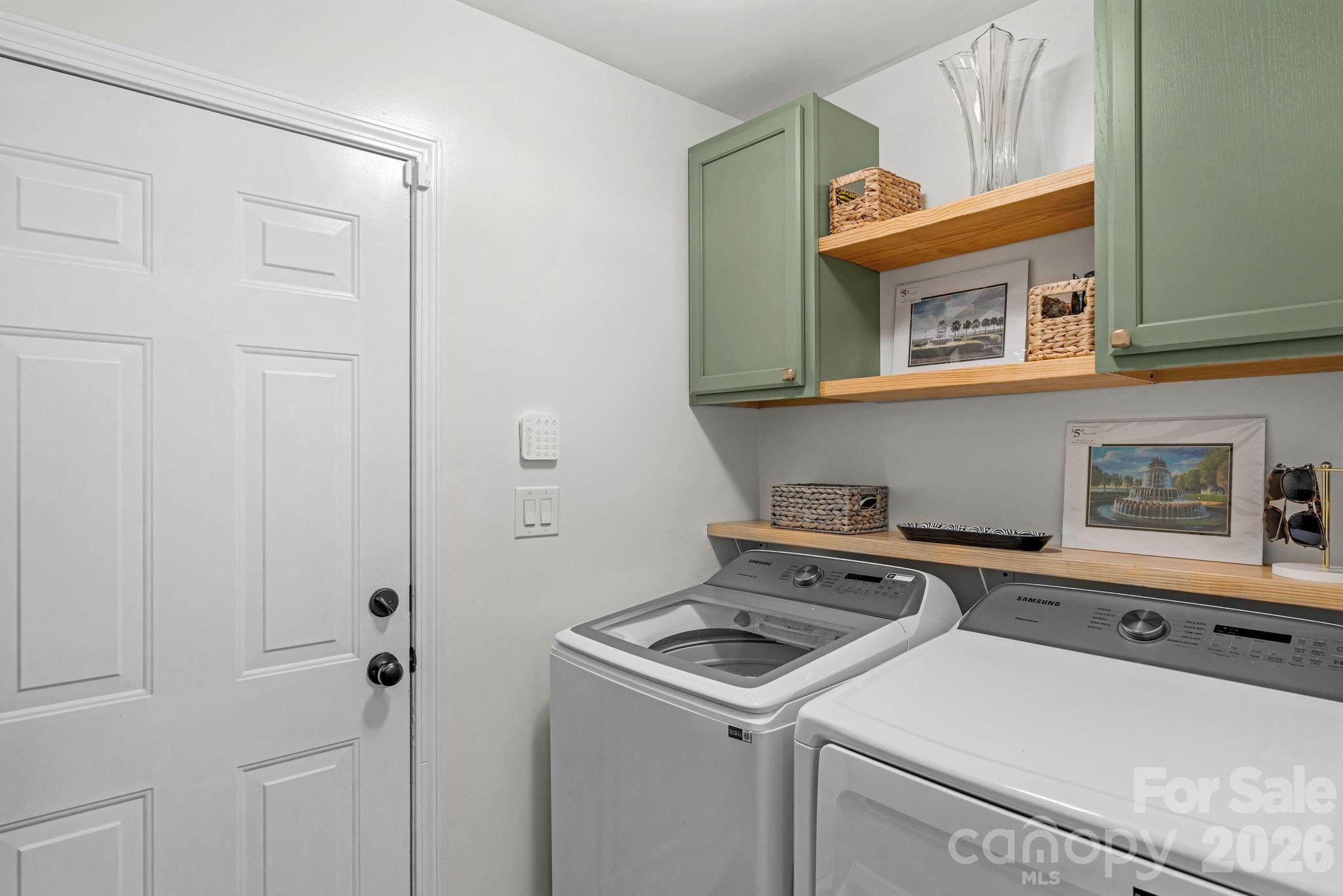 107 Howe Street Property Photo 20