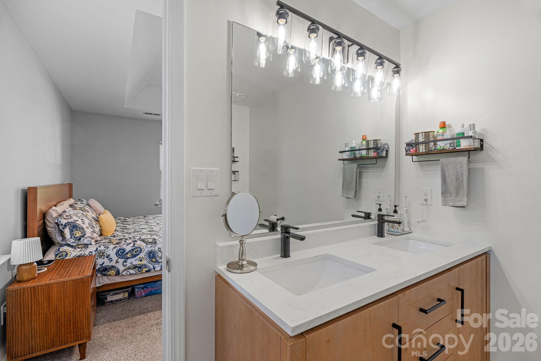 107 Howe Street Property Photo 27
