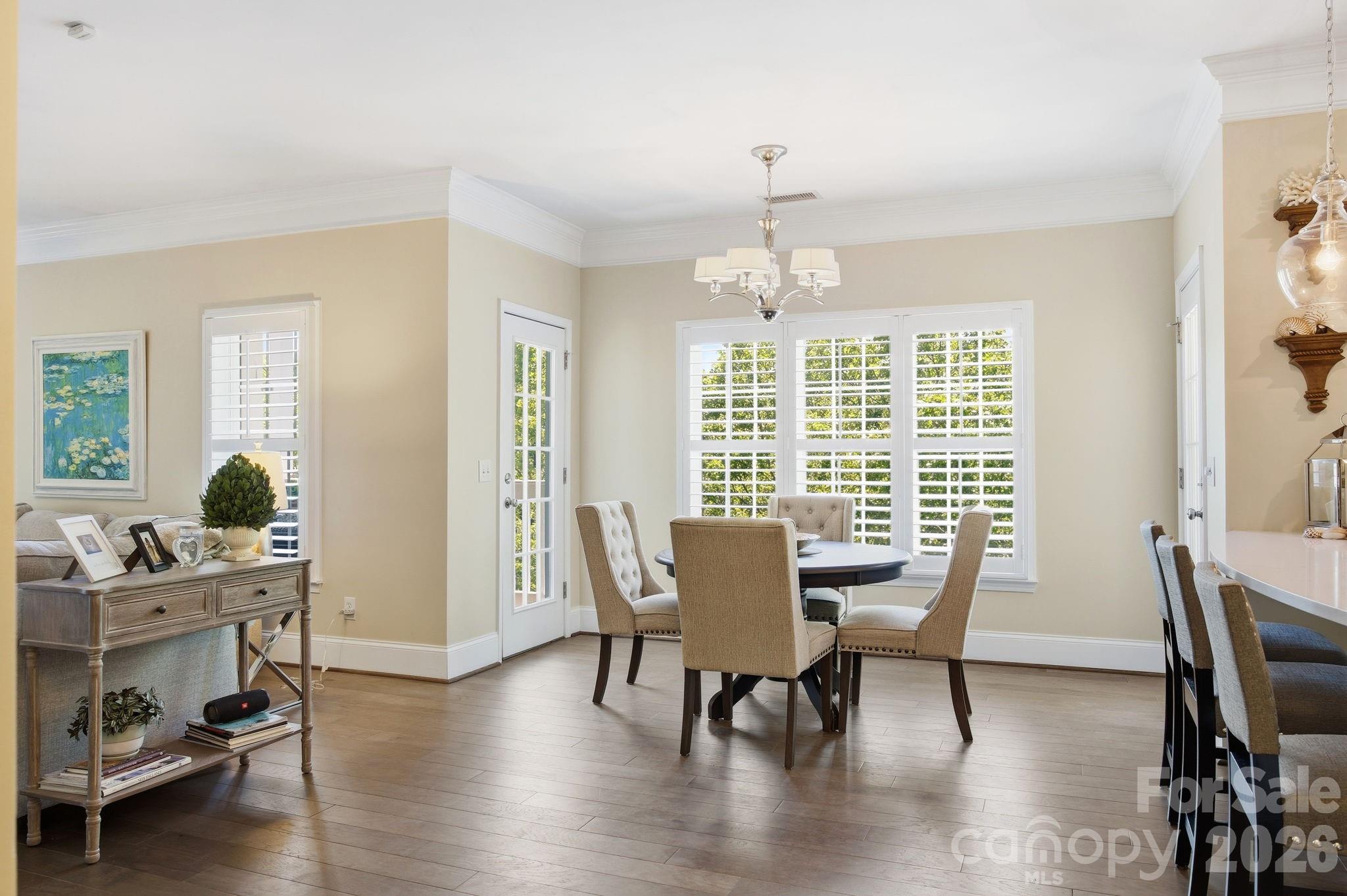 8942 Rosalyn Glen Road Property Photo 11