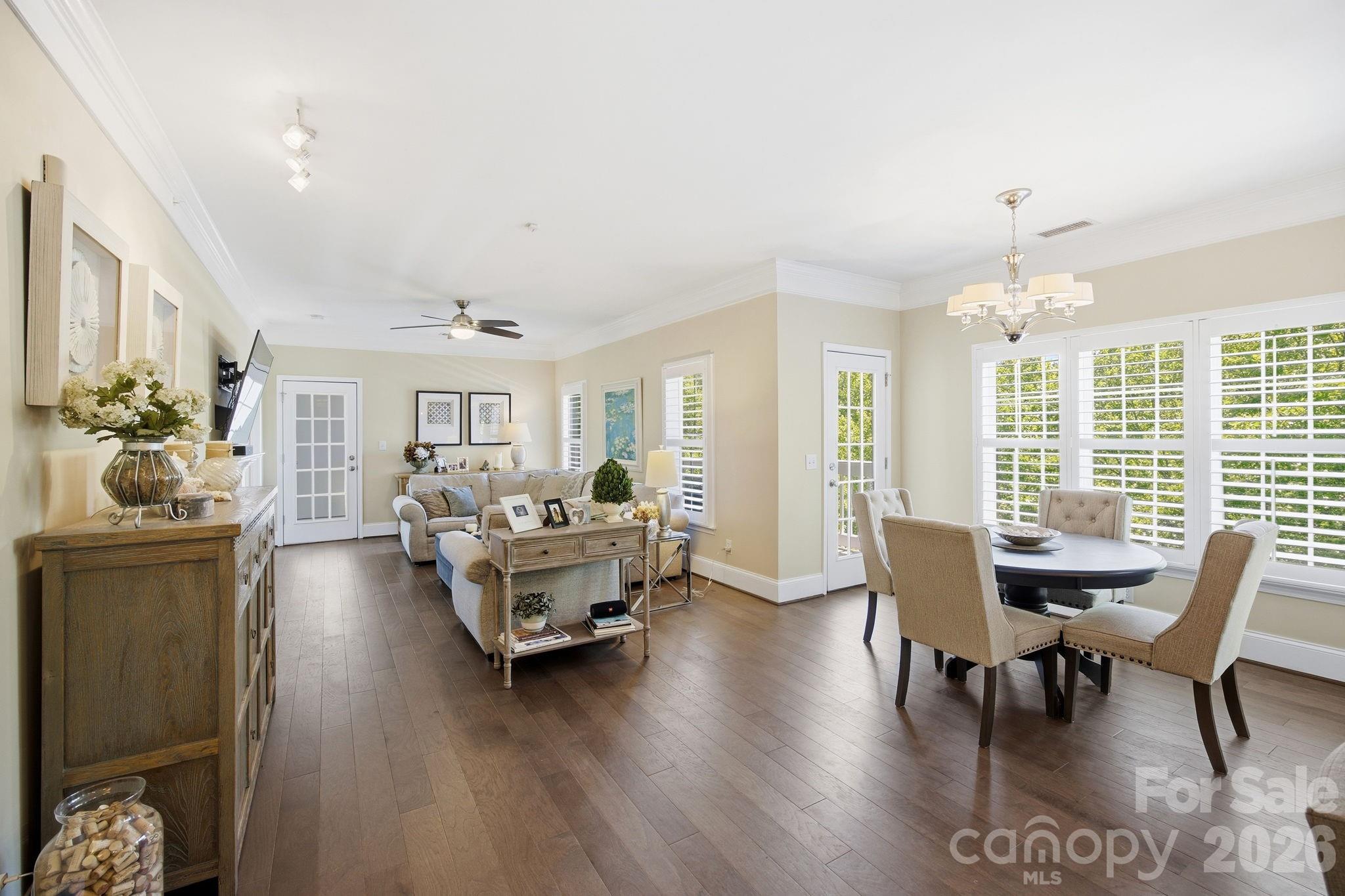 8942 Rosalyn Glen Road Property Photo 13