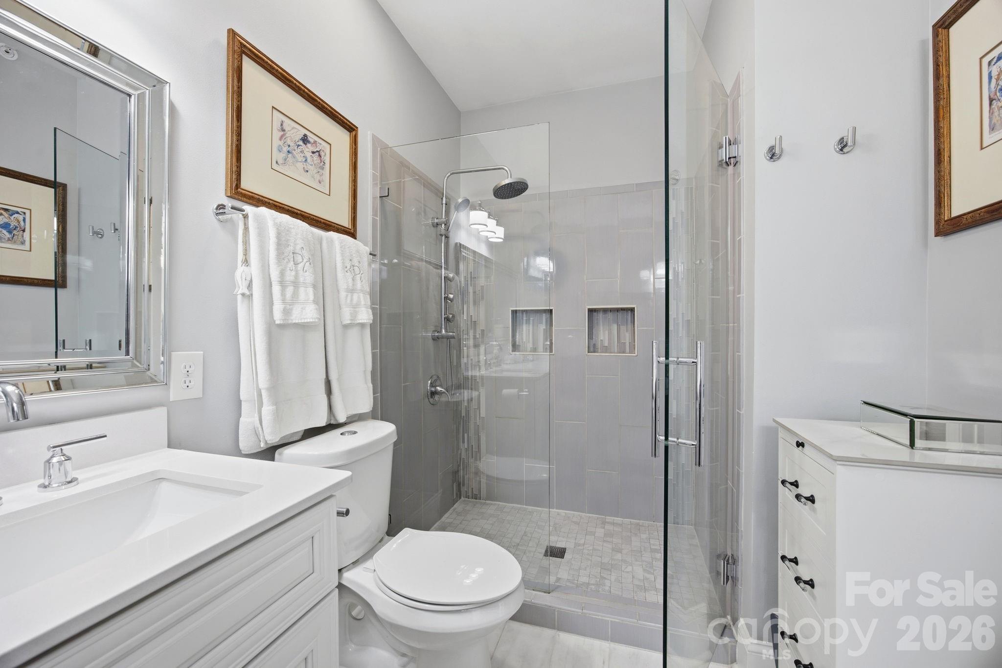 8942 Rosalyn Glen Road Property Photo 23