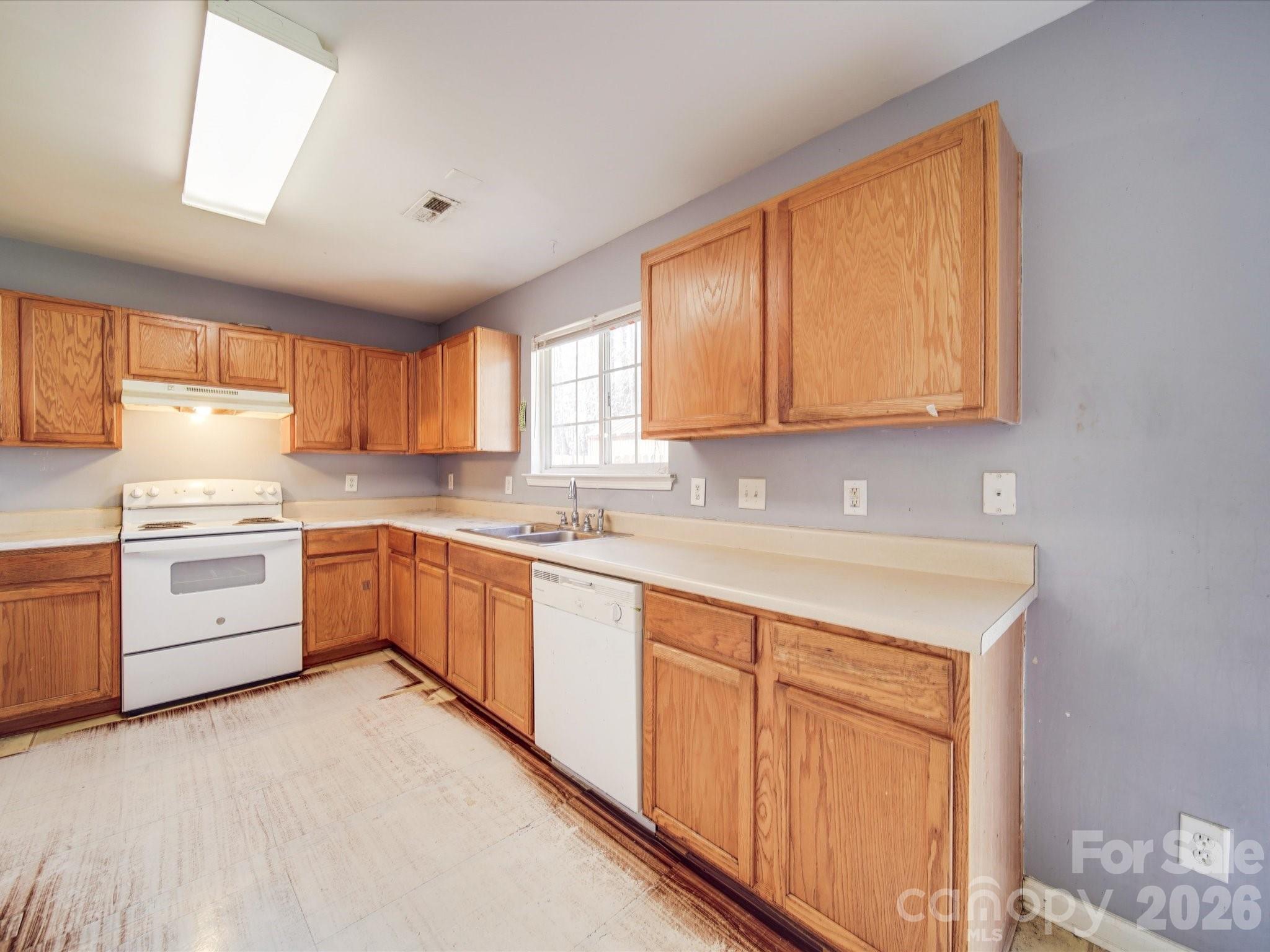 5414 Peachwood Drive Property Photo 18