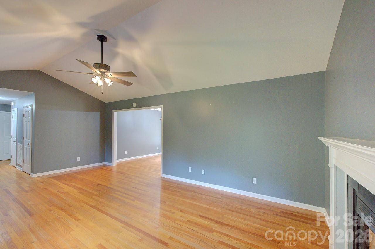 255 Tanager Drive Property Photo 12