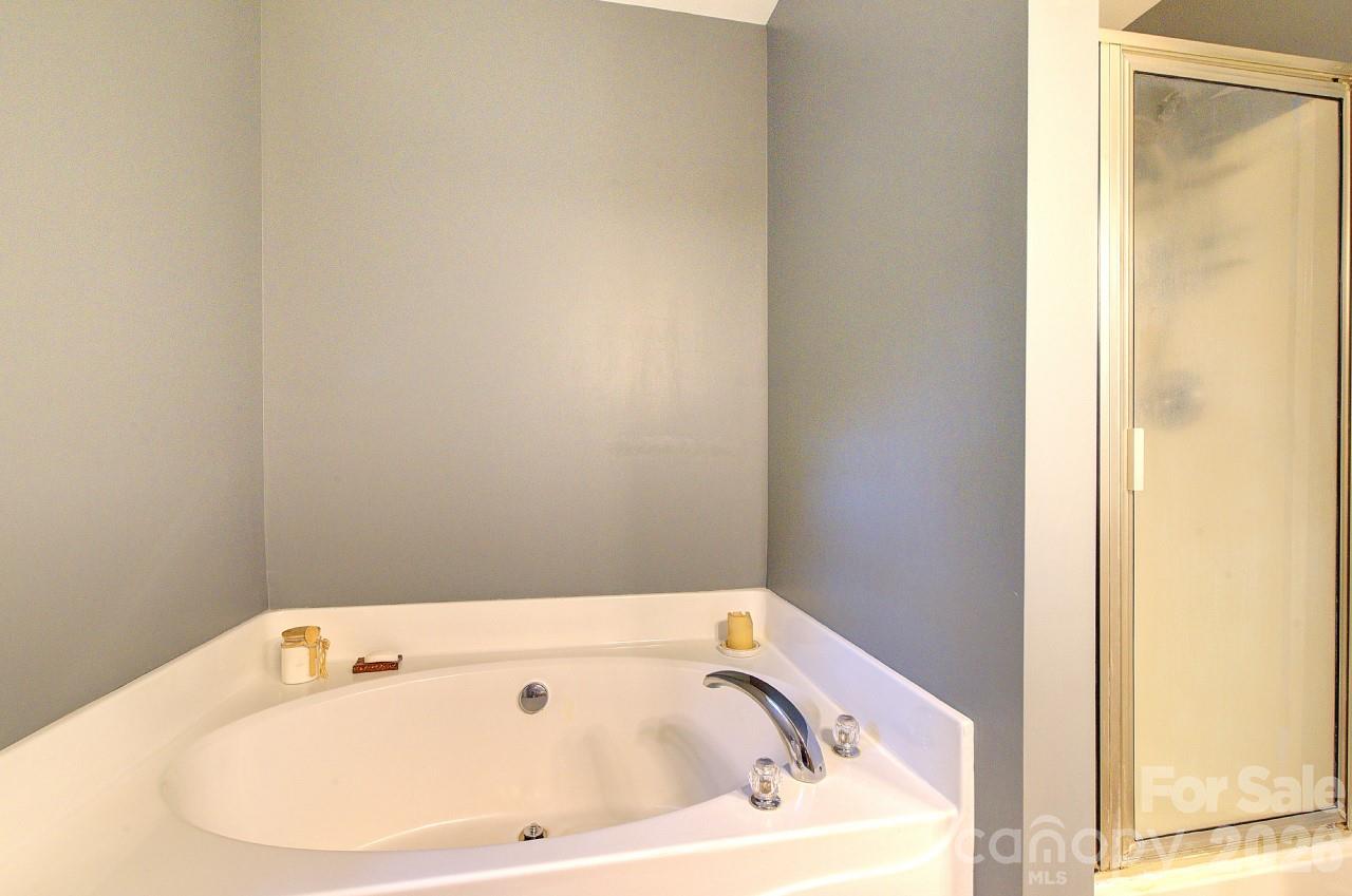 255 Tanager Drive Property Photo 24