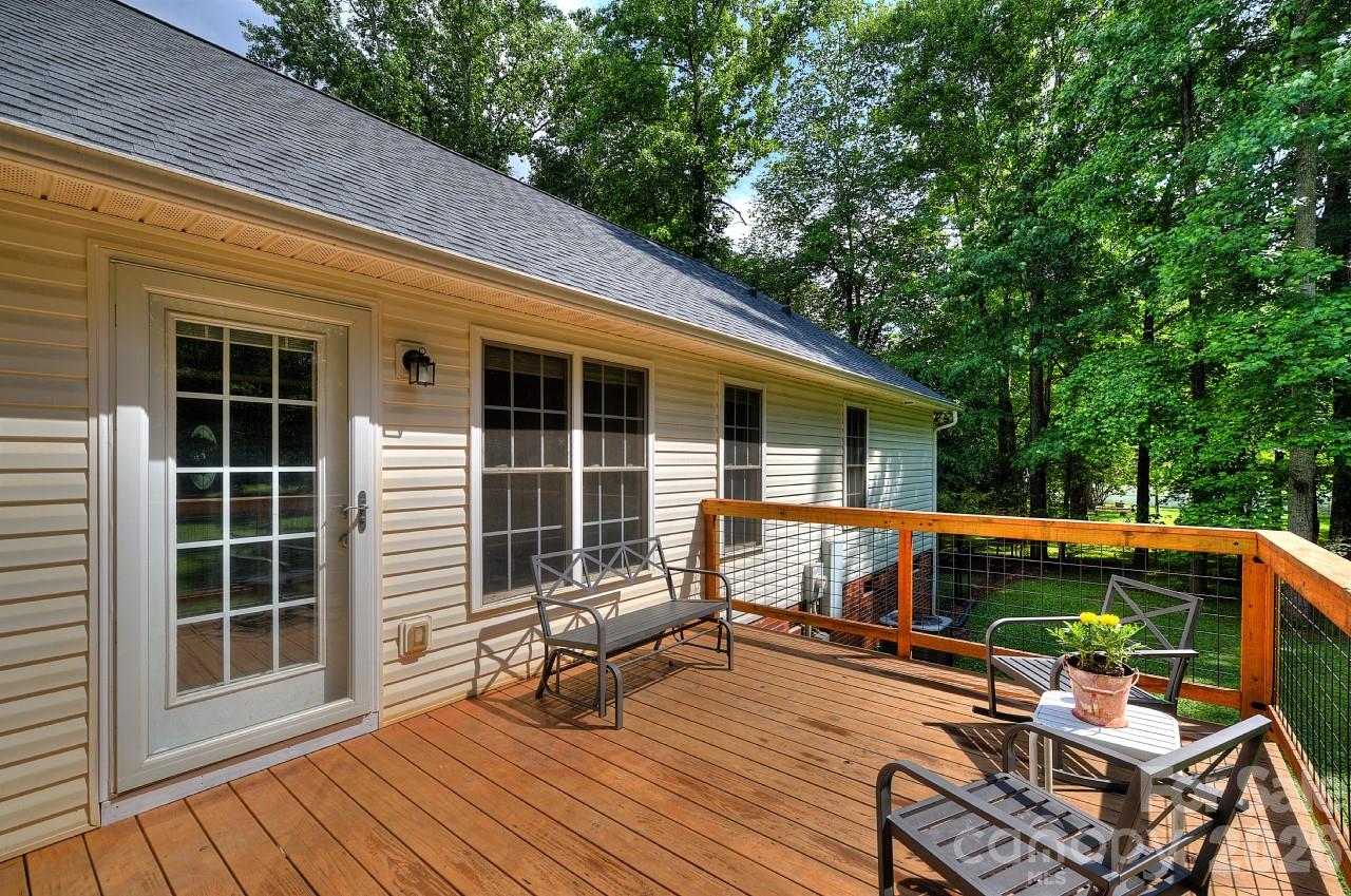 255 Tanager Drive Property Photo 31