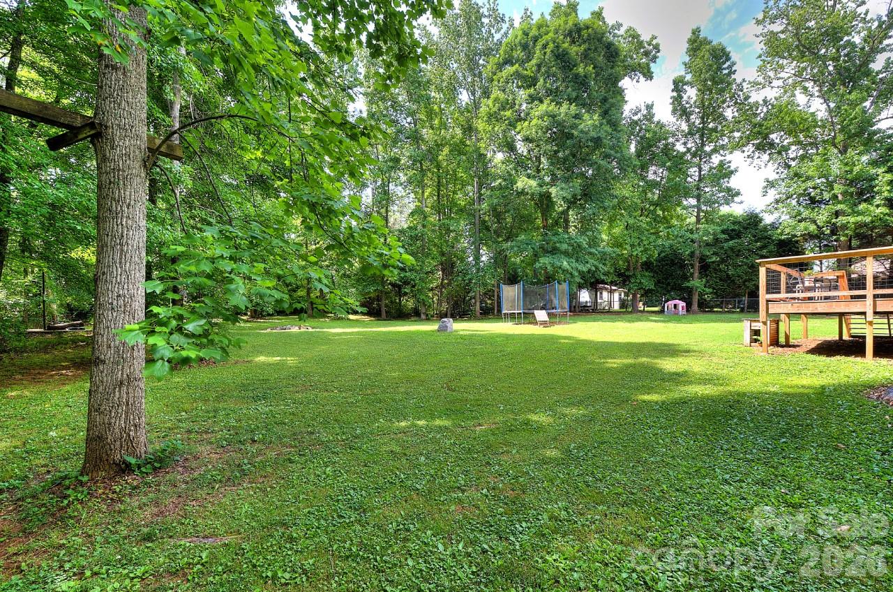 255 Tanager Drive Property Photo 35